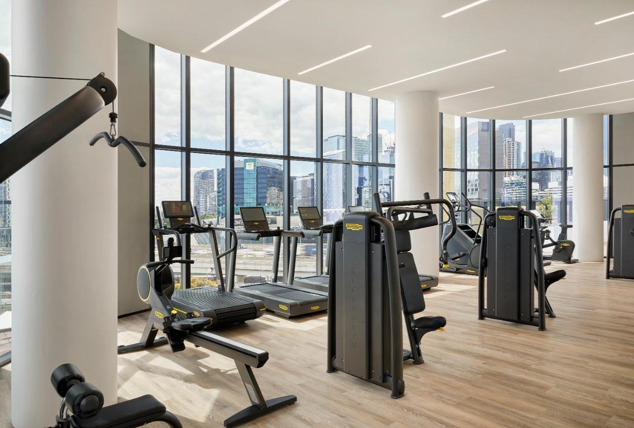Oakwood Premier Melbourne Aparthotel Exterior foto The gym at The Collective Old Oak