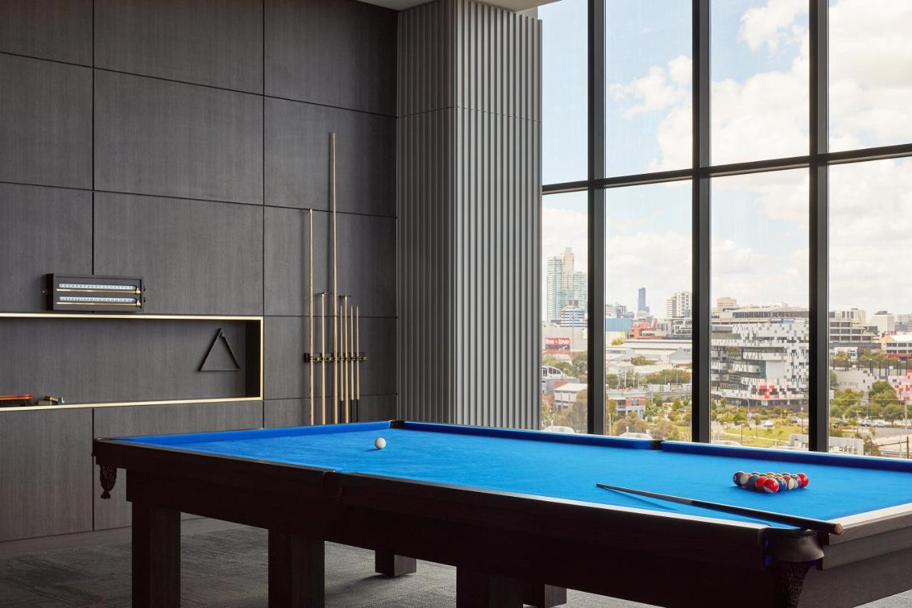 Oakwood Premier Melbourne Aparthotel Exterior foto A pool table
